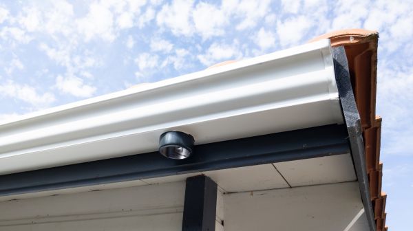 Seamless Gutters Installation in Peoria